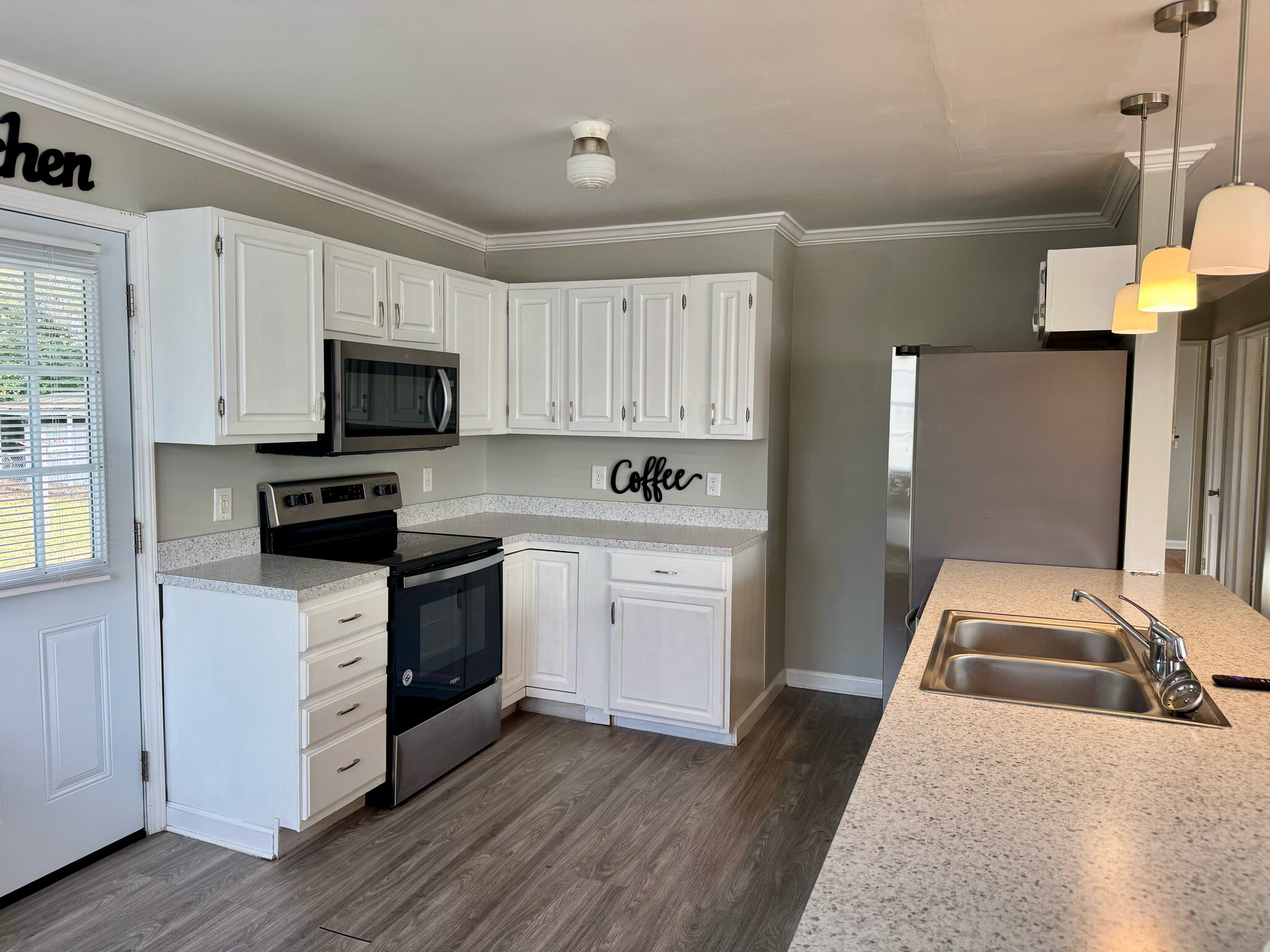 Building Photo - 1107 Simmons St