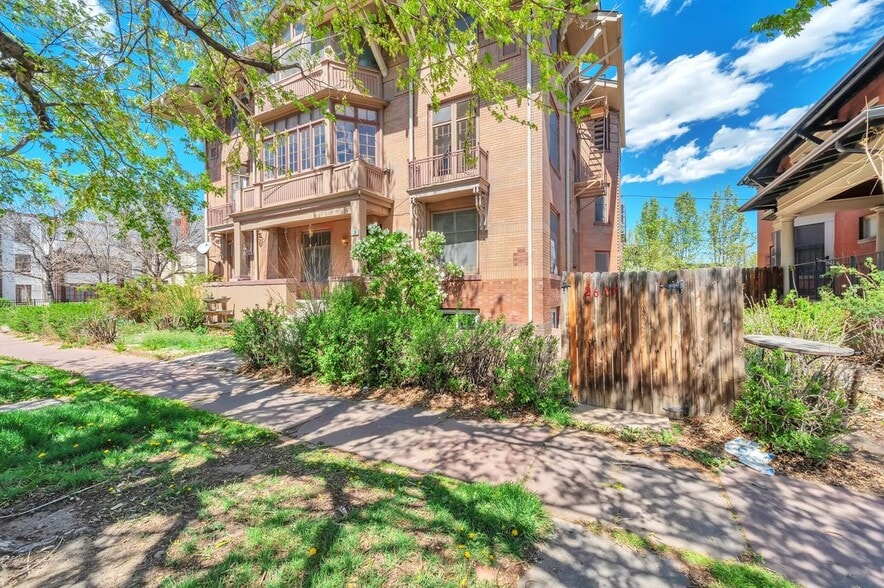 Building Photo - 2607 E 14th Ave