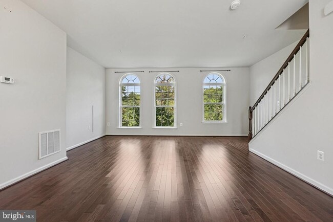 Building Photo - 1613 Wesbourne Dr