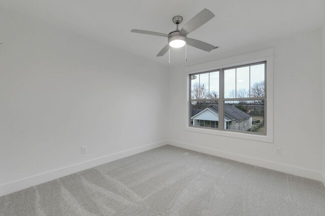 Building Photo - 609 Lee St