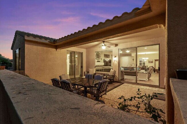 Building Photo - 16418 W Desert Lily Dr