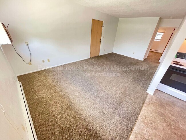 Building Photo - 2818 8th St N