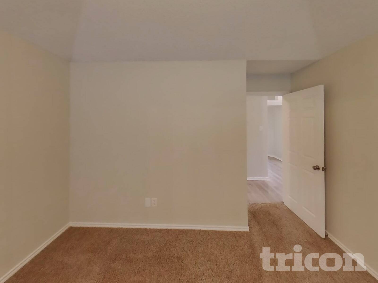 Building Photo - 1706 Fern Dr