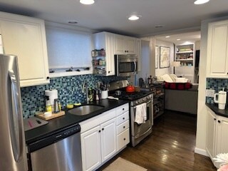 Building Photo - 245 W Fifth St