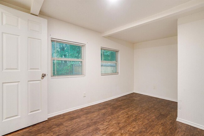 Building Photo - 1712 Fagan Dr