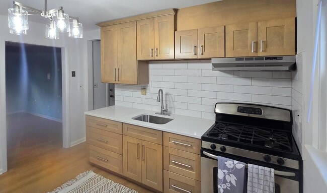 Building Photo - 238 High St