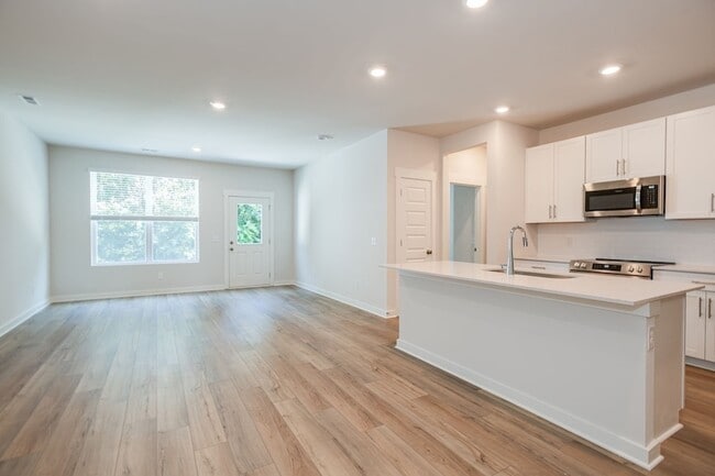 Building Photo - 2018 Township Dr
