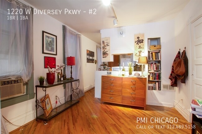Primary Photo - 1220 W Diversey Pkwy