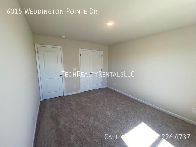 Building Photo - 6015 Weddington Pointe Dr