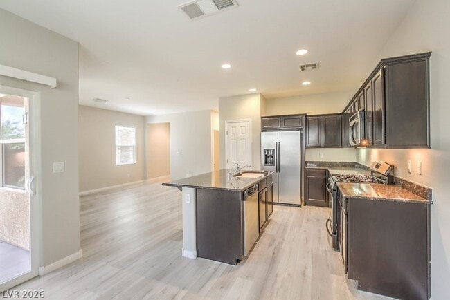 Building Photo - 8366 Stillhouse Ct