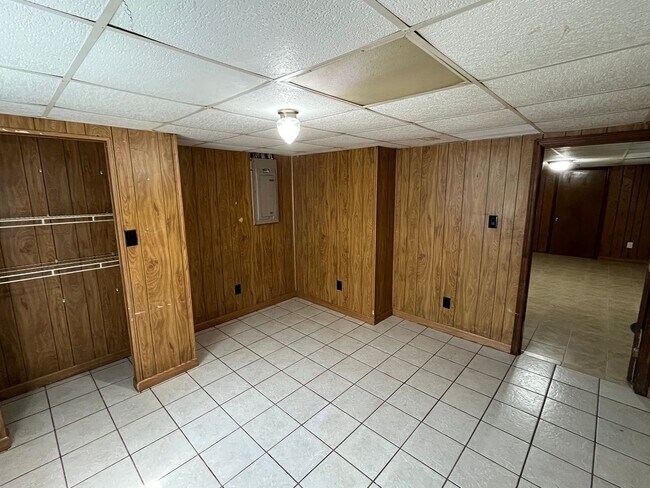 Building Photo - 2535 Marble St
