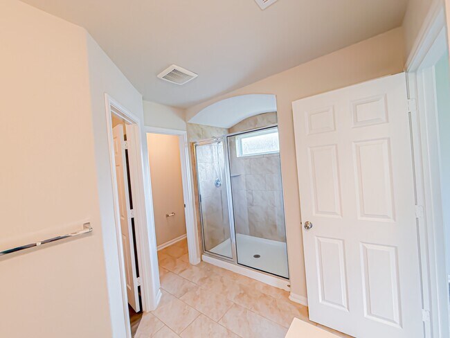 Building Photo - 3323 Winchester Rnch Trl