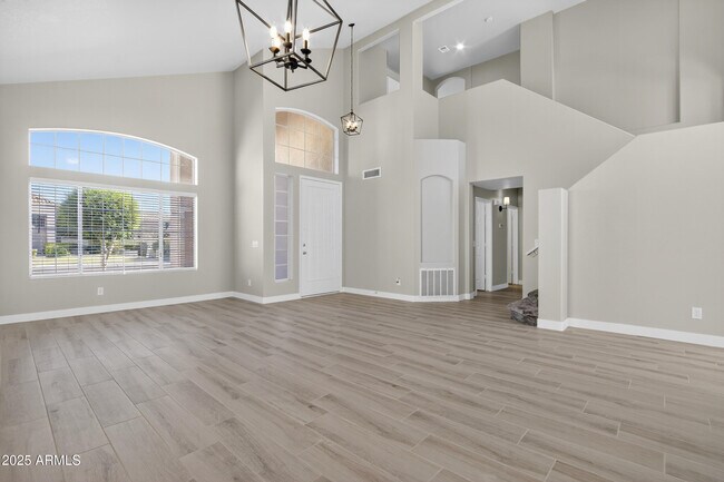 Building Photo - 11517 W Laurelwood Ln