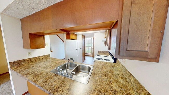 Building Photo - 5917 Shadow Lake Cir