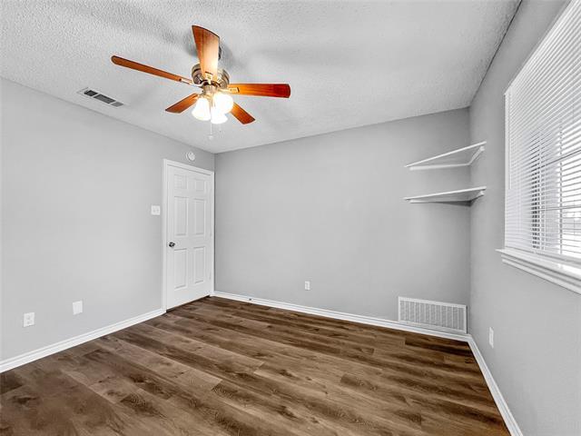 Building Photo - 700 Dartbrook Dr