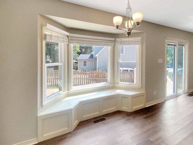 Building Photo - Spacious 4 Bedroom Home in Pebble Creek!