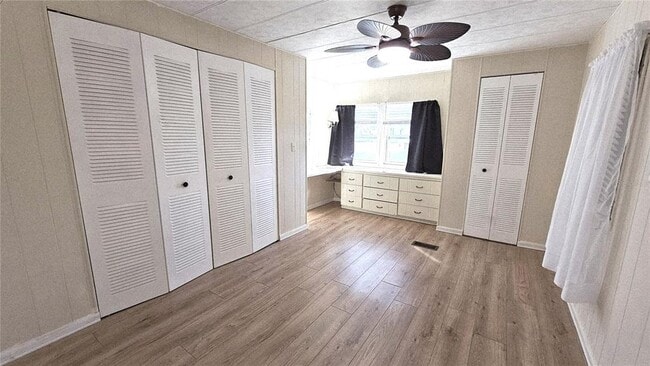 Building Photo - 1355 Flamingo Dr