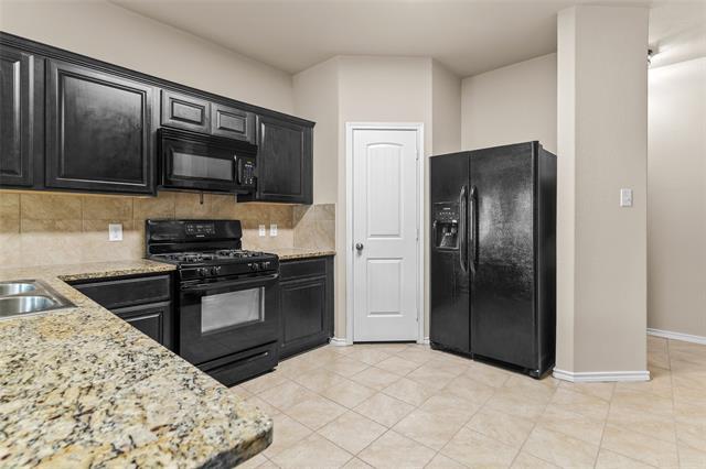 Building Photo - 2517 Carolina Dr