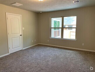 Building Photo - Coming Soon July 1, 2025 Move in LIKE NEW ...