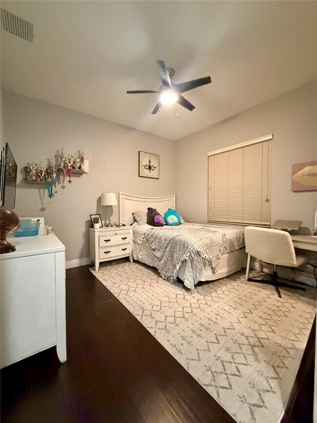 Building Photo - 12200 NW 77th Manor