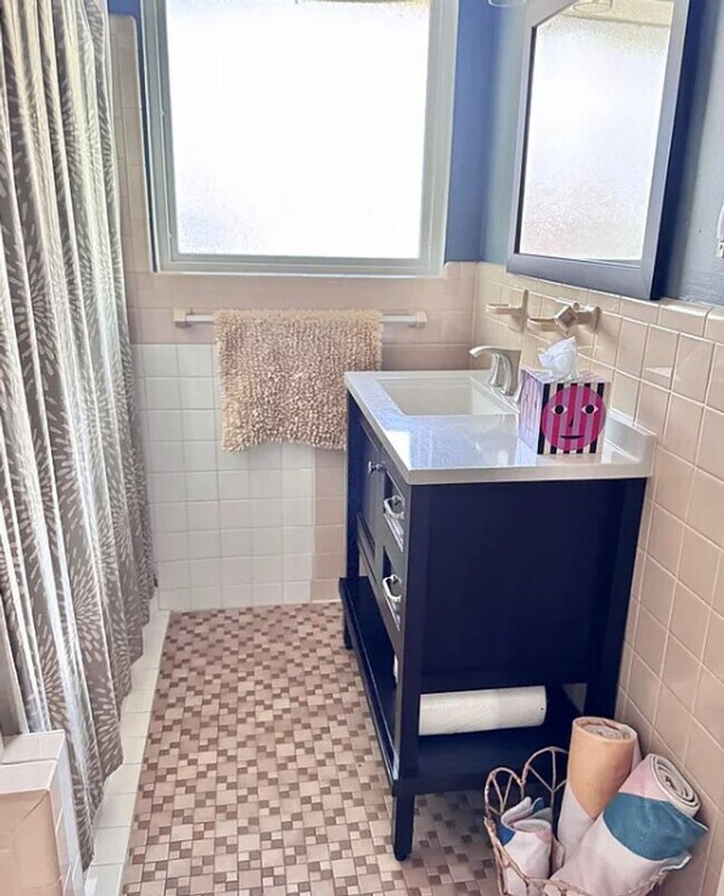 Building Photo - 1026 Clark Rd SW