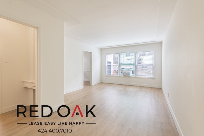 Primary Photo - 112 1/4 N Normandie Ave-6