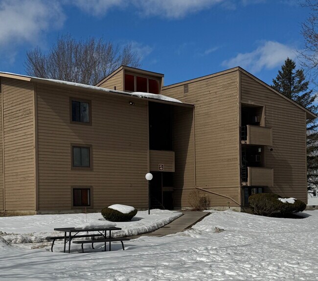 Unit Exterior - 44 Watertree Dr
