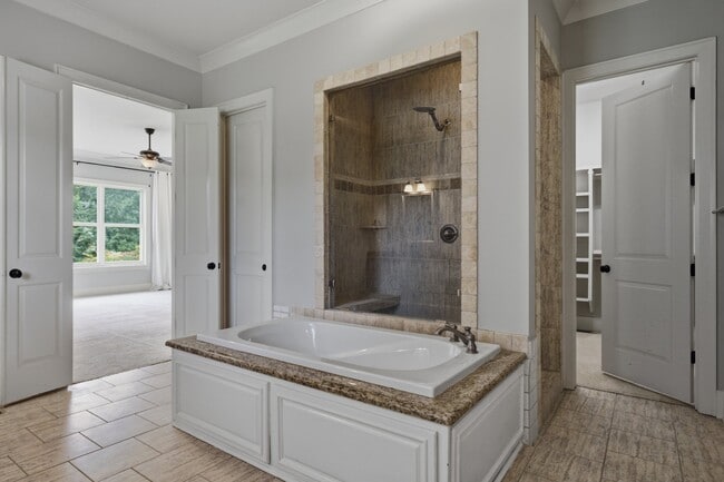 Building Photo - 3452 Stagecoach Dr