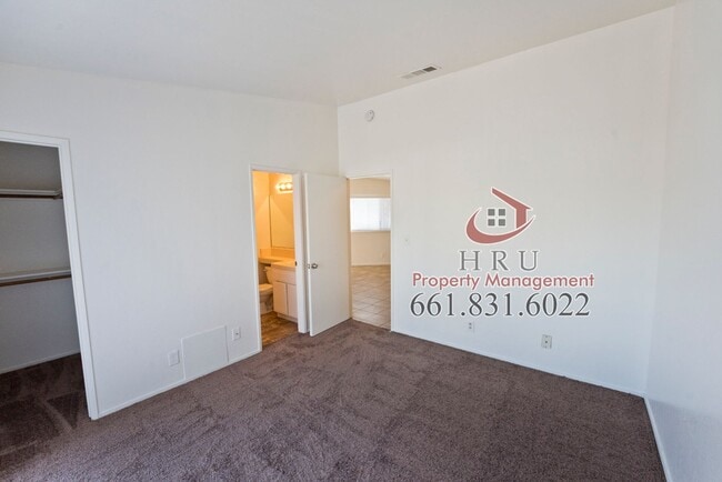 Building Photo - SW- condo 2bed-1.bath
