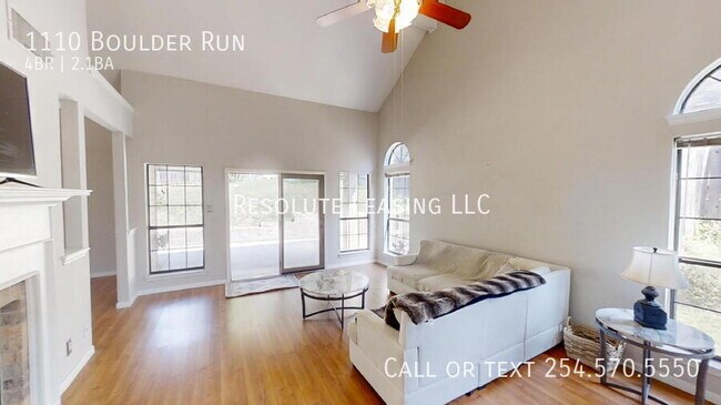 Building Photo - 1110 Boulder Run