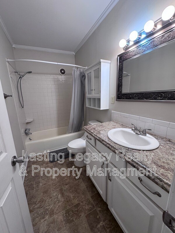 Building Photo - 3306 Brown Pond Ln