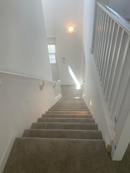 Building Photo - 9923 E Tiburon Ave