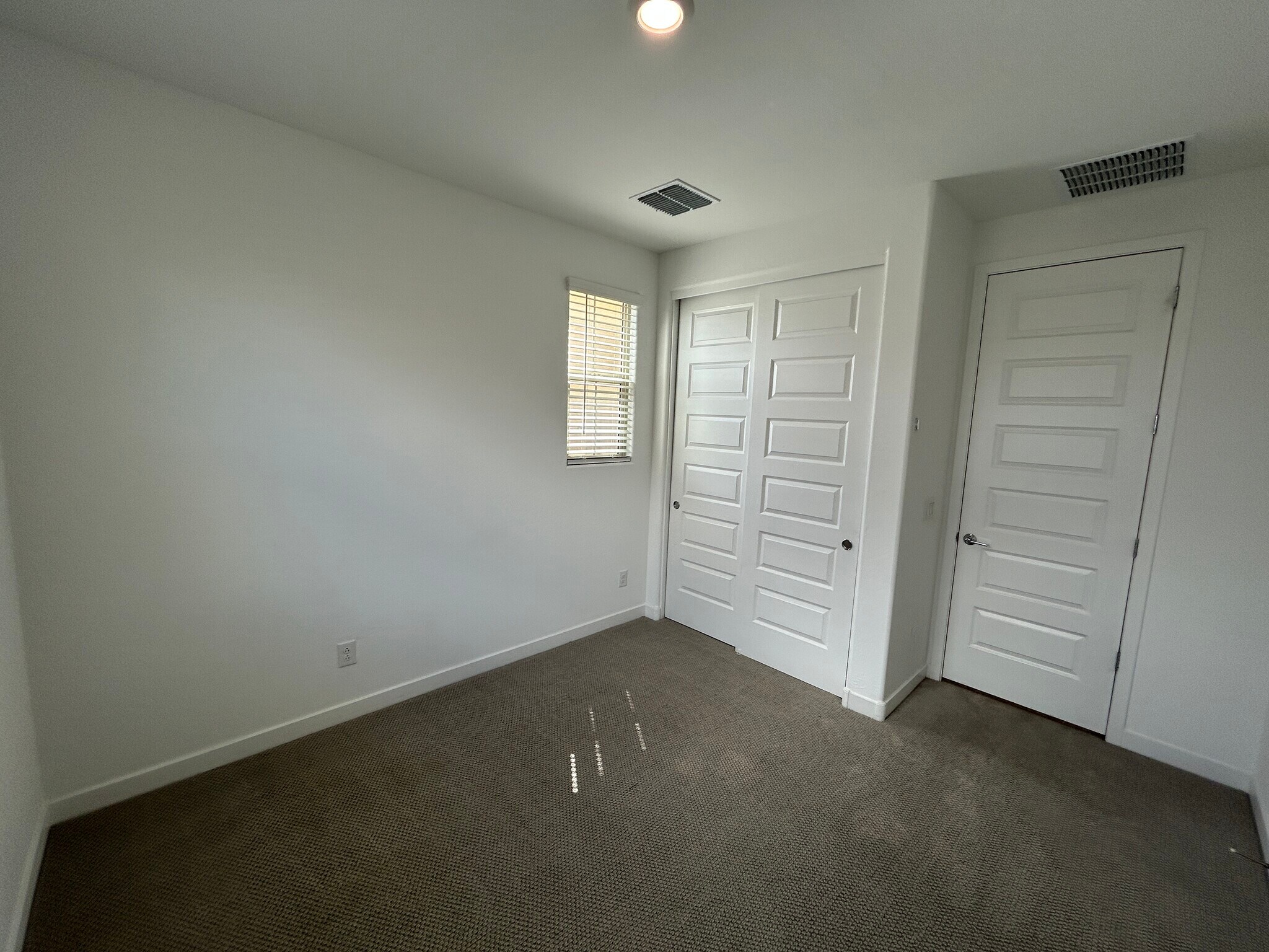 Building Photo - 4088 S Portland Ave