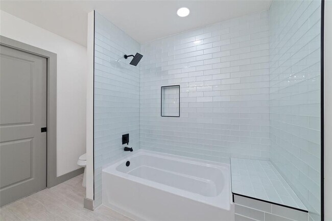 Building Photo - 11931 S Red Cedar Cir