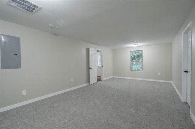 Building Photo - 2121 Spring Sound Ln
