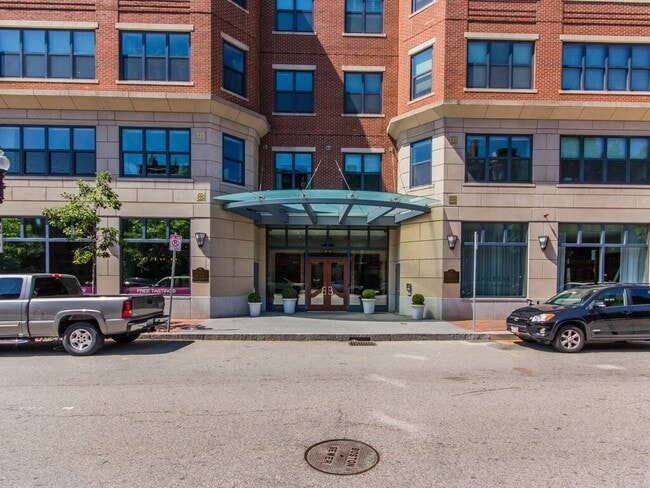 Building Photo - 303 Columbus Ave