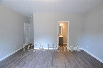 Building Photo - 3501 N Illinois St