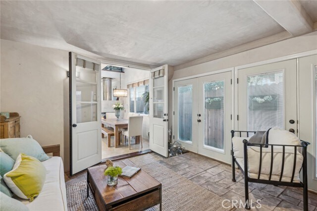 Building Photo - 610 Marigold Ave