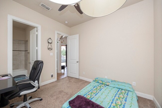 Building Photo - 6220 Eldridge Ln