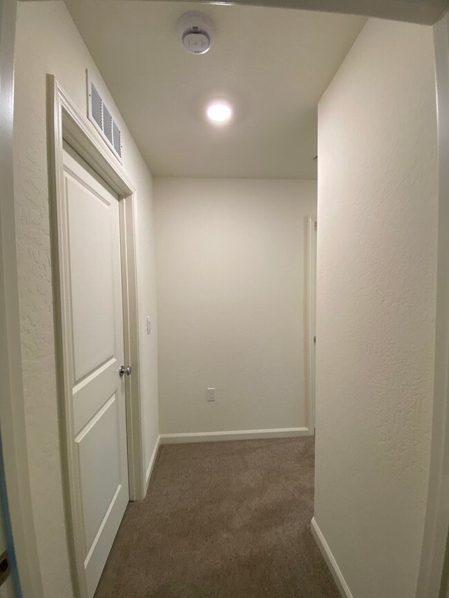 Building Photo - Tulare smart home, DR HORTON built home coming soon! Energy efficient