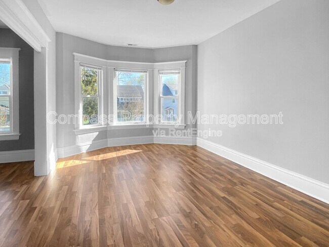 Building Photo - 1143 Sibley St NW