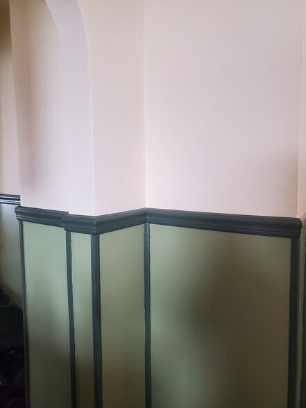 hall from kitchen to bathroom and front bedroom - 321 Odell Ave