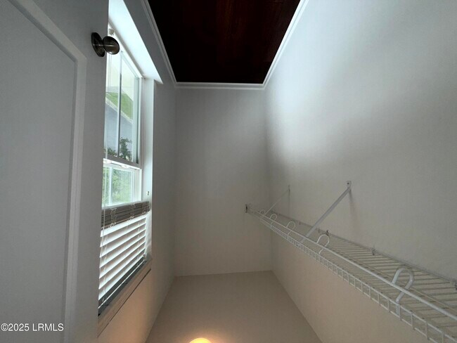Building Photo - 17 Riversbridge Ct