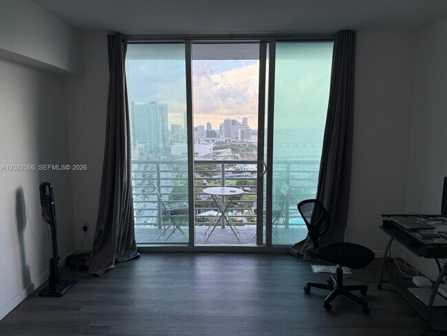 Building Photo - 325 S Biscayne Blvd