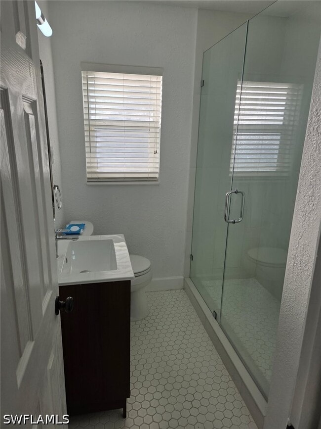 Building Photo - 5521 Granada Rd