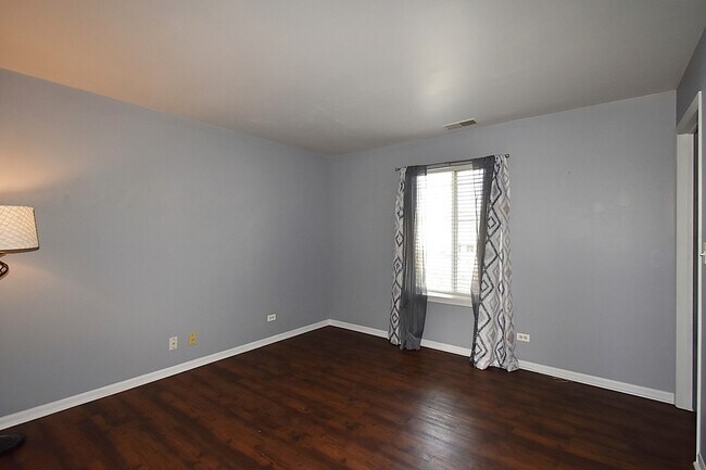 Building Photo - 2640 Caliendo Cir
