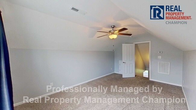 Building Photo - Perfect 3 BD 2 BA Home Just Minutes from MCAS Cherry Point