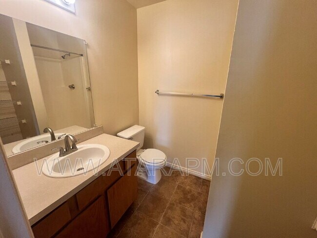 Building Photo - 4984 W 4850 S