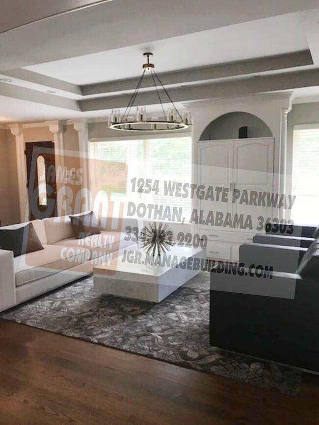 Building Photo - 1604 Haisten Dr