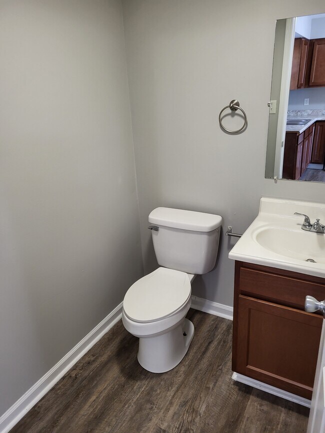 Building Photo - 154 Spring Cir Dr